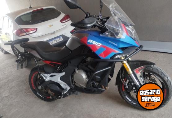 Motos - CF 650 MT 2023 Nafta 15000Km - En Venta