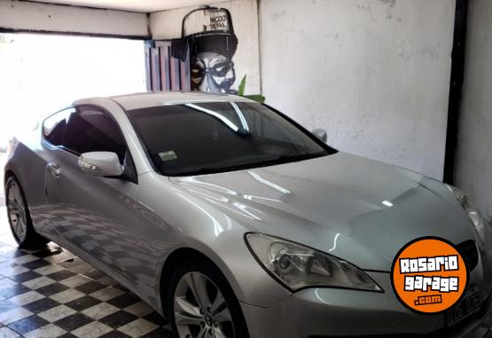 Autos - Hyundai gnesis 2010 Nafta 1111Km - En Venta