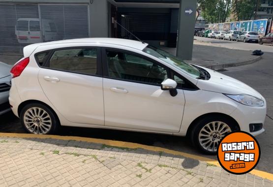 Autos - Ford Fiesta 1.6L Se Power Shif 2017 Nafta 49000Km - En Venta