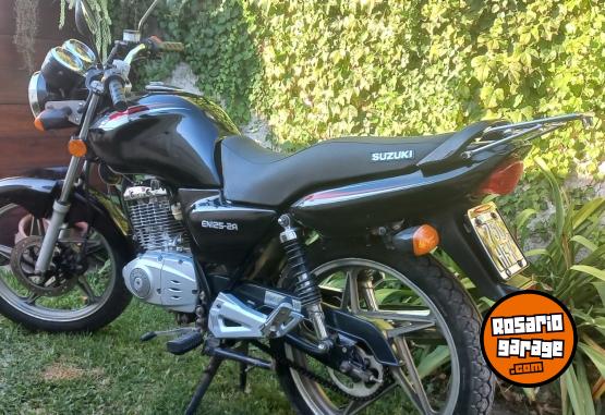 Motos - Suzuki EN 125 2a 2011 Nafta 26000Km - En Venta