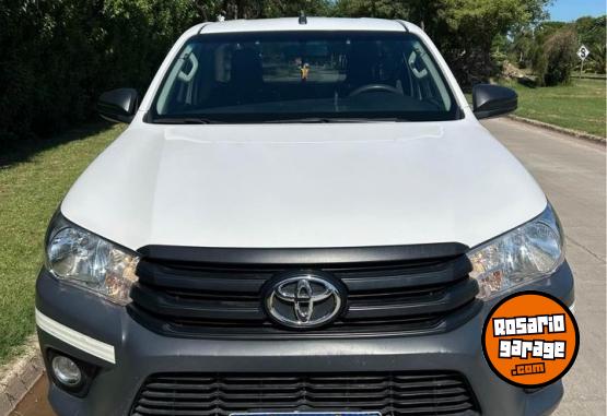 Camionetas - Toyota Hilux 2017 Diesel 155000Km - En Venta