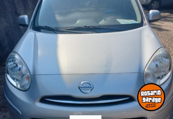 Autos - Nissan March visia plus 2013 Nafta 64000Km - En Venta