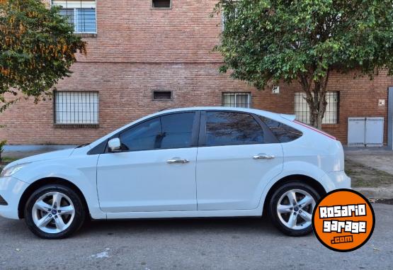 Autos - Ford Focus 2.0 trend permuto 2011 Nafta 145000Km - En Venta