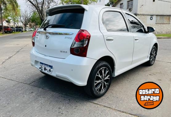 Autos - Toyota Etios xls 1.5 2023 Nafta 6000Km - En Venta