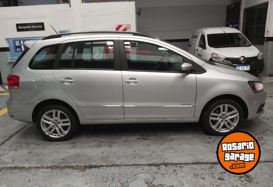 Autos - Volkswagen SURAN HIGHLINE 2017 Nafta 80000Km - En Venta