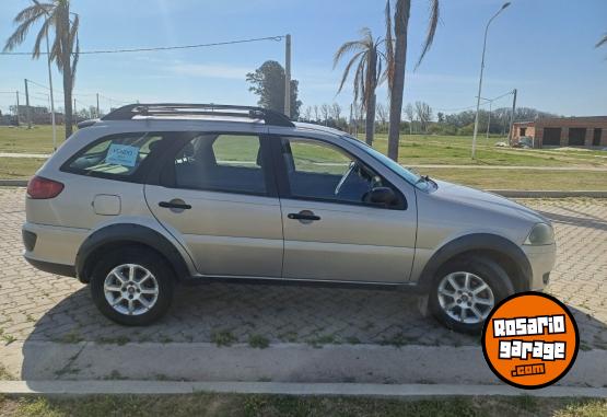 Autos - Fiat Palio trekking 2011 Nafta 217000Km - En Venta