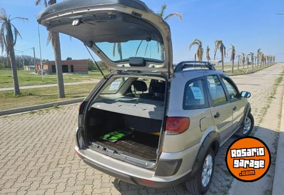 Autos - Fiat Palio trekking 2011 Nafta 217000Km - En Venta