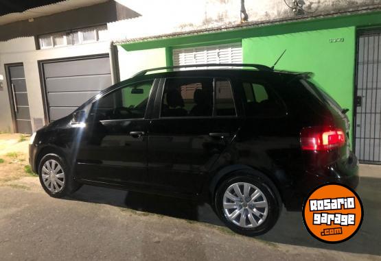 Autos - Volkswagen Suran confortline 2011 Nafta 200000Km - En Venta