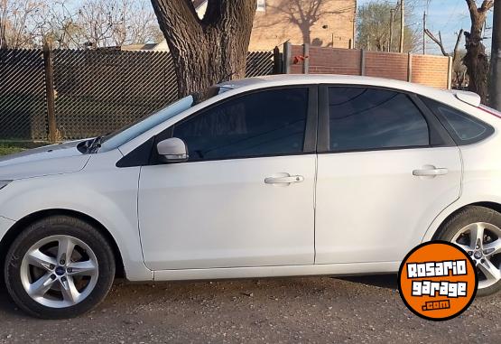 Autos - Ford Focus trend 2013 GNC 128000Km - En Venta