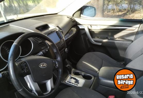 Camionetas - Kia Sorento 2012 Nafta 207000Km - En Venta