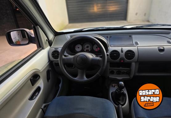 Utilitarios - Renault Kangoo 2010 Nafta 138000Km - En Venta