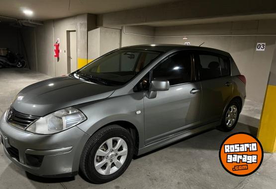 Autos - Nissan Tiida Visia 2013 Nafta 123000Km - En Venta