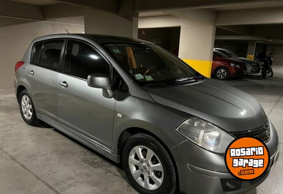 Autos - Nissan Tiida Visia 2013 Nafta 123000Km - En Venta