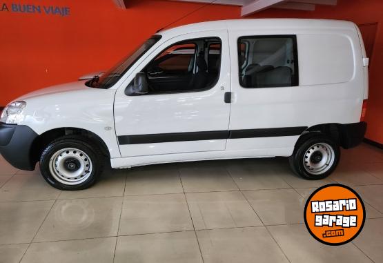 Utilitarios - Citroen BERLINGO MIXTA 2024 Nafta 0Km - En Venta