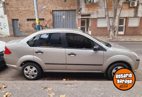 Autos - Ford Fiesta max 2007 Nafta 179000Km - En Venta