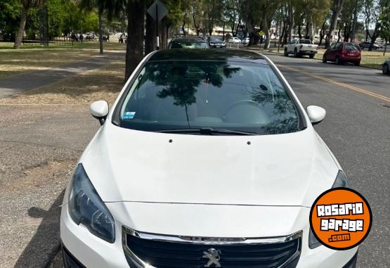 Autos - Peugeot 308 2015 Diesel 142000Km - En Venta