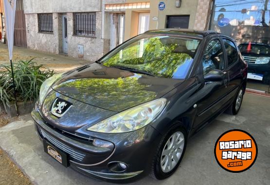 Autos - Peugeot 207 xt feline 2013 Nafta 80000Km - En Venta