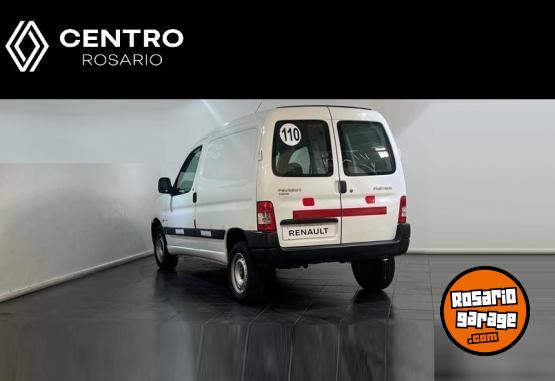 Utilitarios - Peugeot PARTNER PRESENCE  1,6HDI 2014 Diesel 103242Km - En Venta