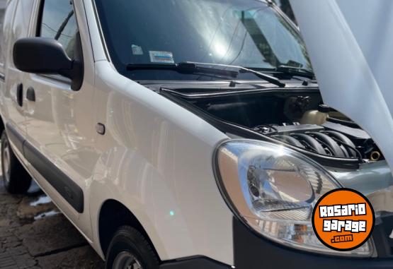 Utilitarios - Renault Kangoo 2015 Nafta 151000Km - En Venta