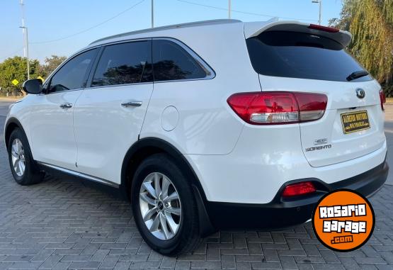 Camionetas - Kia SORENTO 2.4 EX 2017 Nafta 129000Km - En Venta