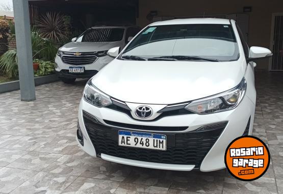 Autos - Toyota Yaris xls 2021 Nafta 61000Km - En Venta