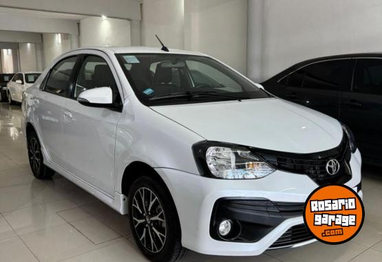 Autos - Toyota Etios 2022 Nafta 10000Km - En Venta