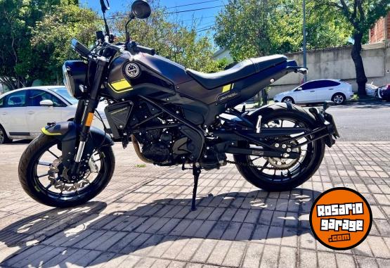 Motos - Benelli Leoncino 250 2022 Nafta 5000Km - En Venta