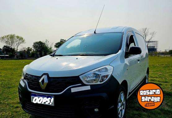 Utilitarios - Renault Kangoo 2020 Diesel 115000Km - En Venta