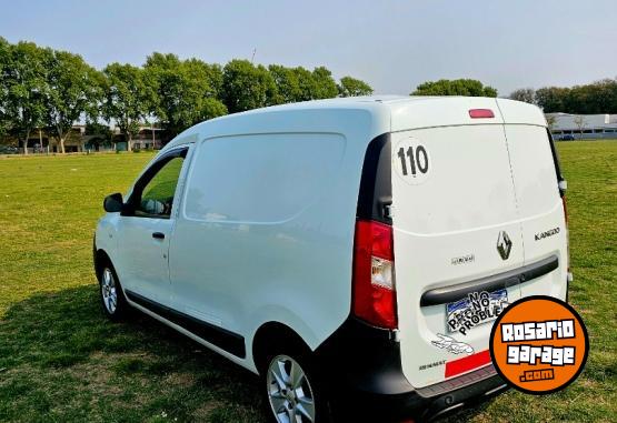 Utilitarios - Renault Kangoo 2020 Diesel 115000Km - En Venta