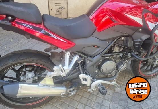 Motos - Benelli Trk 251 2021 Nafta 6000Km - En Venta