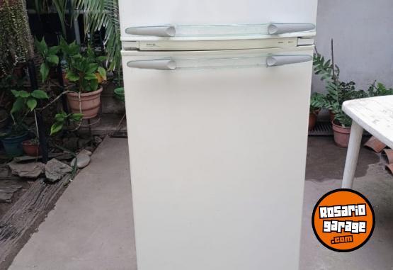 Hogar - Heladera Whirlpool WRD36 c/ frezzer - En Venta