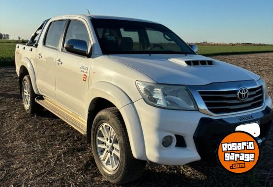 Camionetas - Toyota Hilux SRV 2013 Diesel 261000Km - En Venta