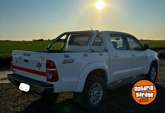 Camionetas - Toyota Hilux SRV 2013 Diesel 261000Km - En Venta