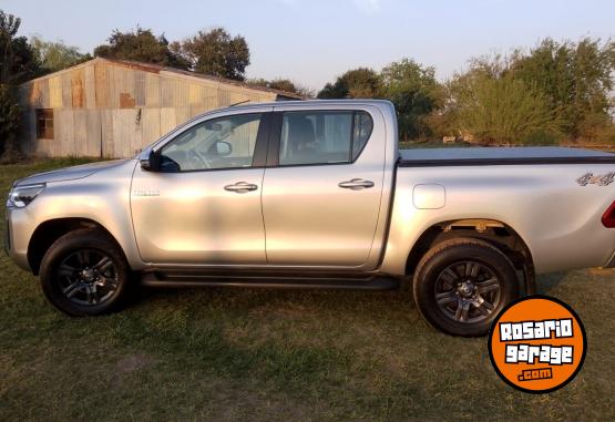 Camionetas - Toyota Hilux 2021 Diesel 62000Km - En Venta