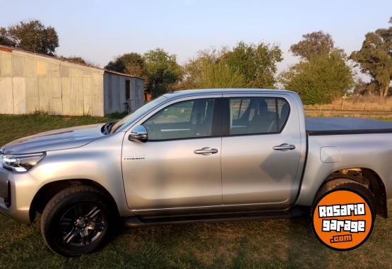 Camionetas - Toyota Hilux 2021 Diesel 62000Km - En Venta