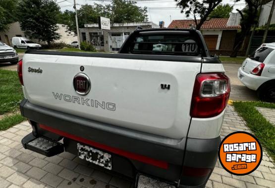 Camionetas - Fiat Strada 2015 Nafta 150000Km - En Venta