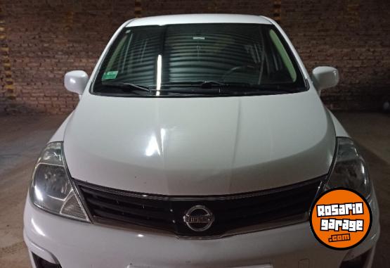 Autos - Nissan Vissia 2010 Nafta 140000Km - En Venta