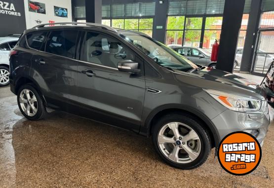 Camionetas - Ford Kuga 2018 Nafta 73000Km - En Venta