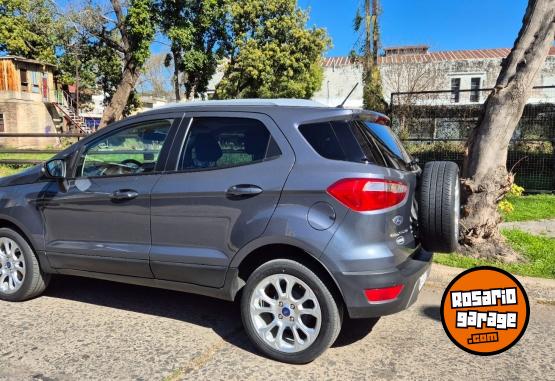 Camionetas - Ford Eco sport titanium permut 2022 Nafta 48000Km - En Venta