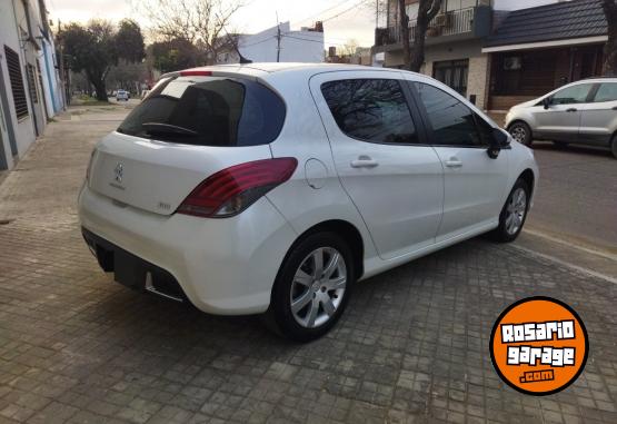 Autos - Peugeot 308 ALLURE NAVEGADOR 208 2015 Nafta 99000Km - En Venta