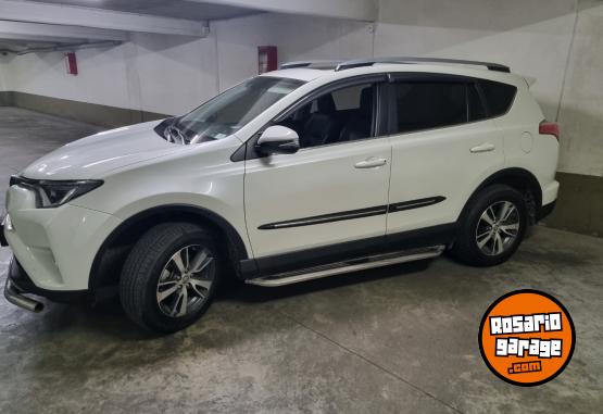 Camionetas - Toyota 2018 rav4 2018 Nafta 34000Km - En Venta