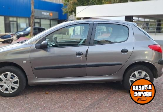 Autos - Peugeot 206 XR 2000 Nafta 114000Km - En Venta