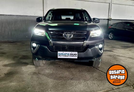 Camionetas - Toyota SW4 SRX 4X4 AT 2019 Diesel 58000Km - En Venta