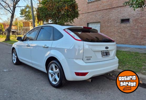 Autos - Ford Focus 2.0 trend permuto 2011 Nafta 150000Km - En Venta