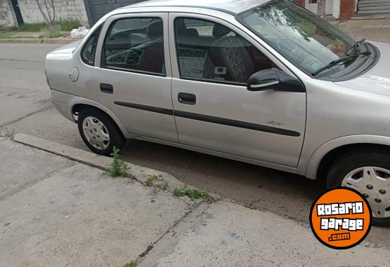 Autos - Chevrolet Corsa super 2004 Nafta 102000Km - En Venta