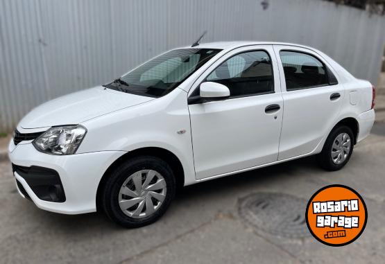 Autos - Toyota Etios 1.5 "X" 6M/T 4P 2019 Nafta 52000Km - En Venta