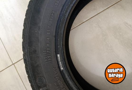 Accesorios para Autos - VENDO RUEDA 165/70 R14 - En Venta