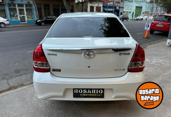 Autos - Toyota Etios XLS 2018 Nafta 38000Km - En Venta