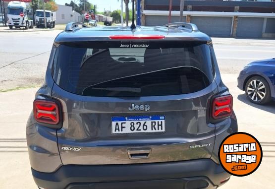 Camionetas - Jeep Renegade Sport 1.8 2023 Nafta 35000Km - En Venta