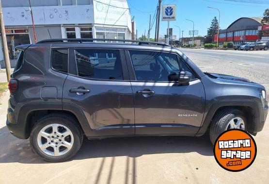 Camionetas - Jeep Renegade Sport 1.8 2023 Nafta 35000Km - En Venta